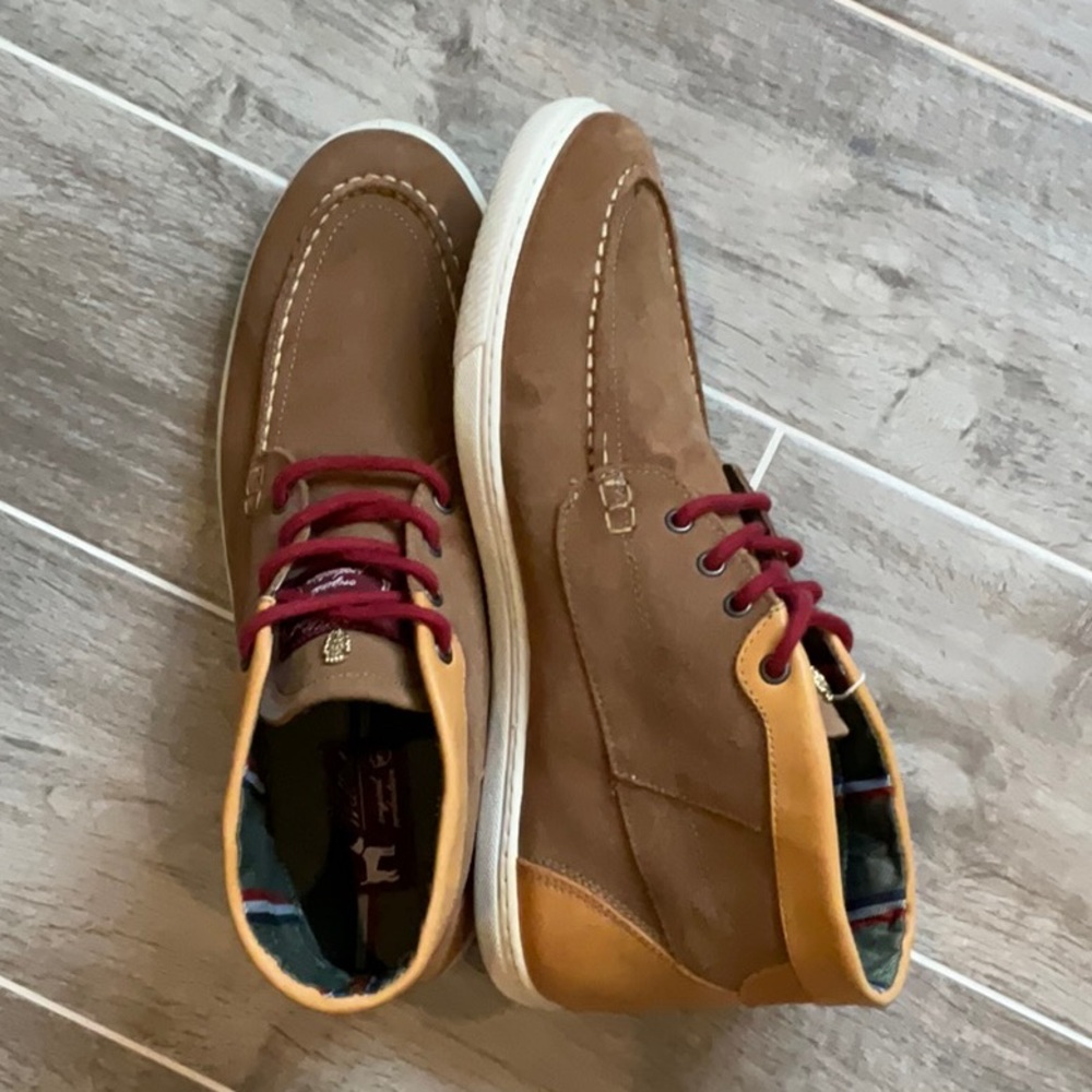 Williot Men’s Suede Chukka Boot 10 NWT